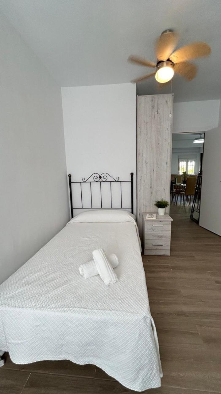 Piso Compartido Delyrent Acosta Vandrarhem Jaén Exteriör bild