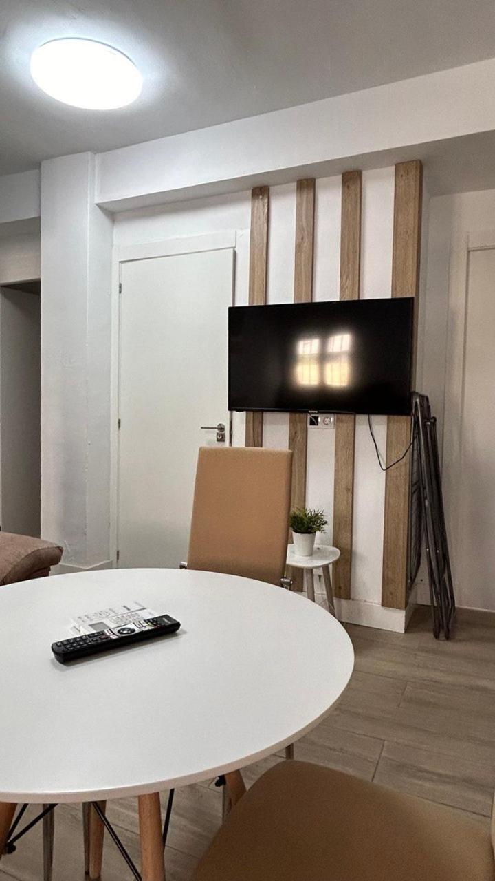 Piso Compartido Delyrent Acosta Vandrarhem Jaén Exteriör bild